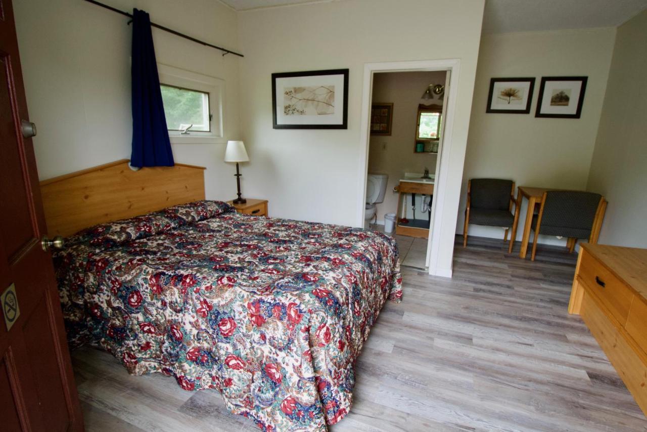 Oakdell Motel Waterford Ct Екстер'єр фото