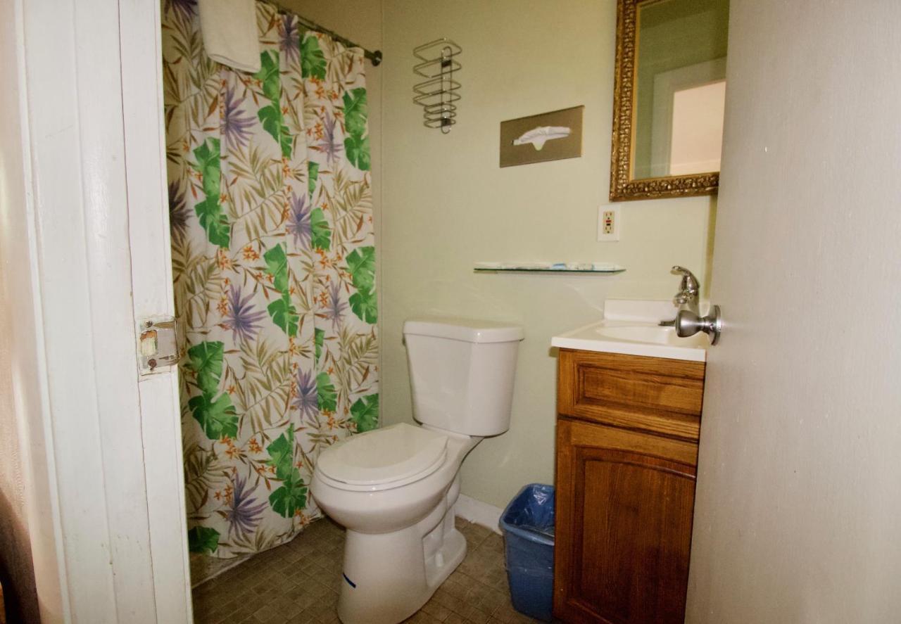 Oakdell Motel Waterford Ct Екстер'єр фото