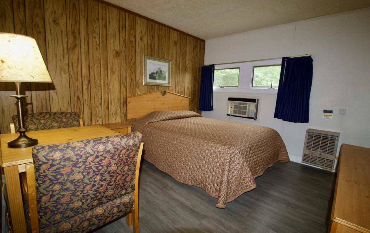 Oakdell Motel Waterford Ct Екстер'єр фото
