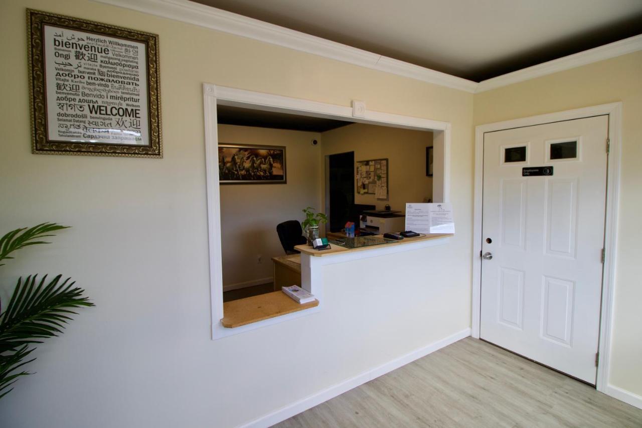 Oakdell Motel Waterford Ct Екстер'єр фото